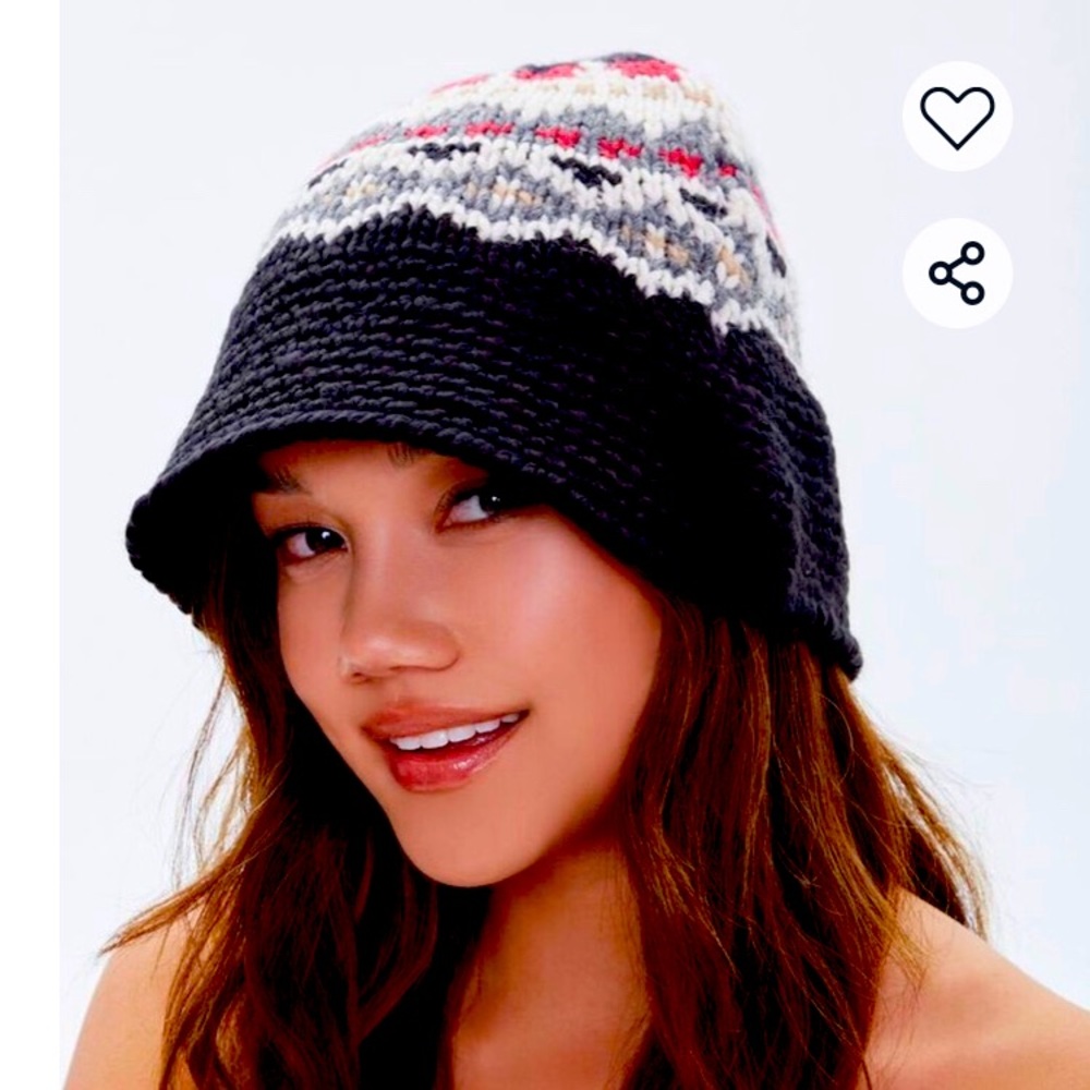 Forever 21 bucket hat. NWT. Black with fair isle print.